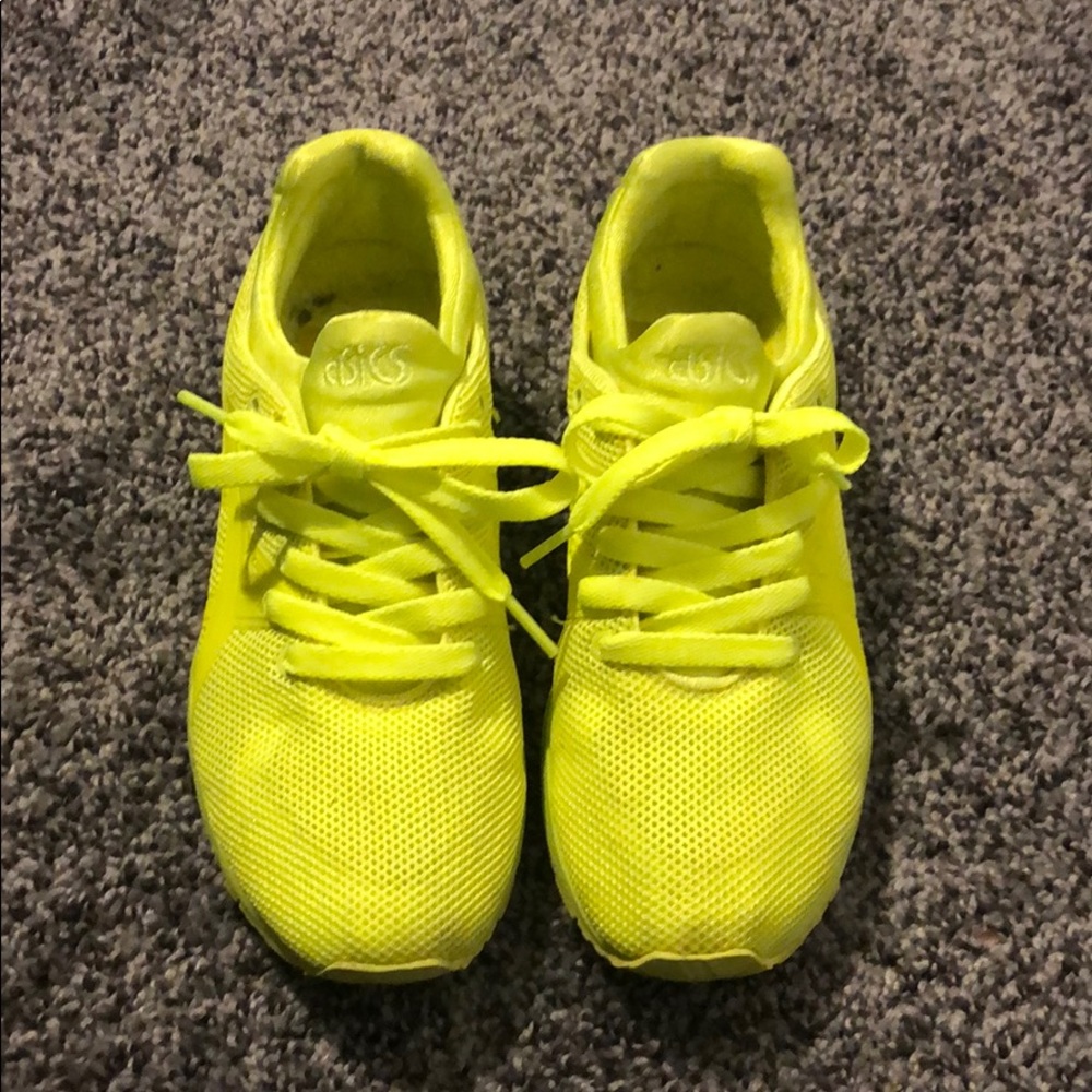 4y ASICS